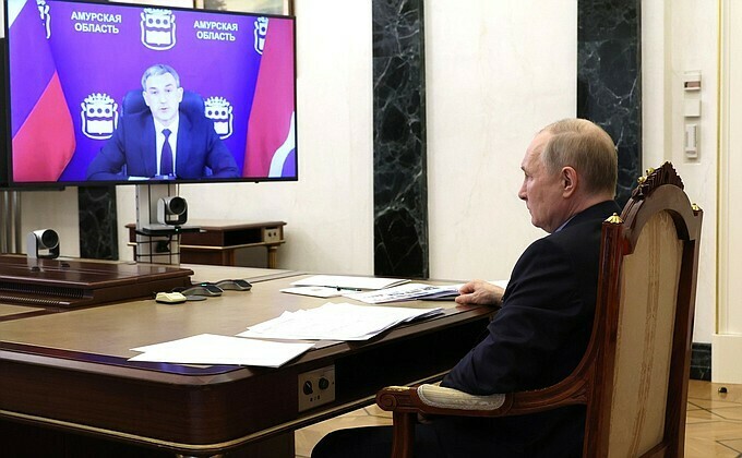 Василий Орлов сообщил Владимиру Путину о своем желании принять участие в выборах губернатора Амурской области