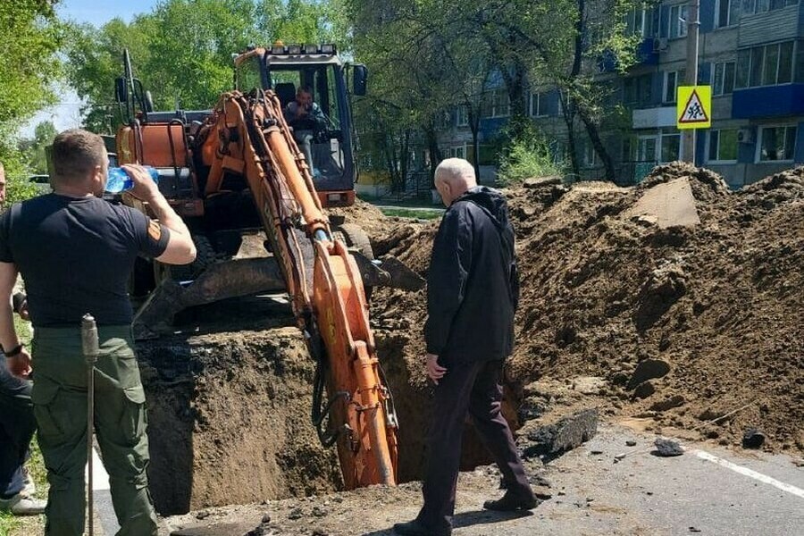 Коммунальная авария оставила жителей Белогорска без воды фото 