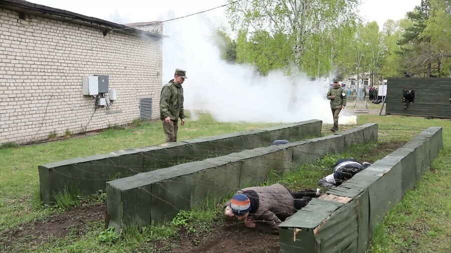 В Приамурье завершились военные сборы с допризывной молодежью видео