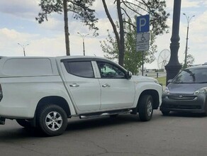 Жительница Благовещенска попала в аварию в центре города и 9 часов ждала экипаж ГИБДД