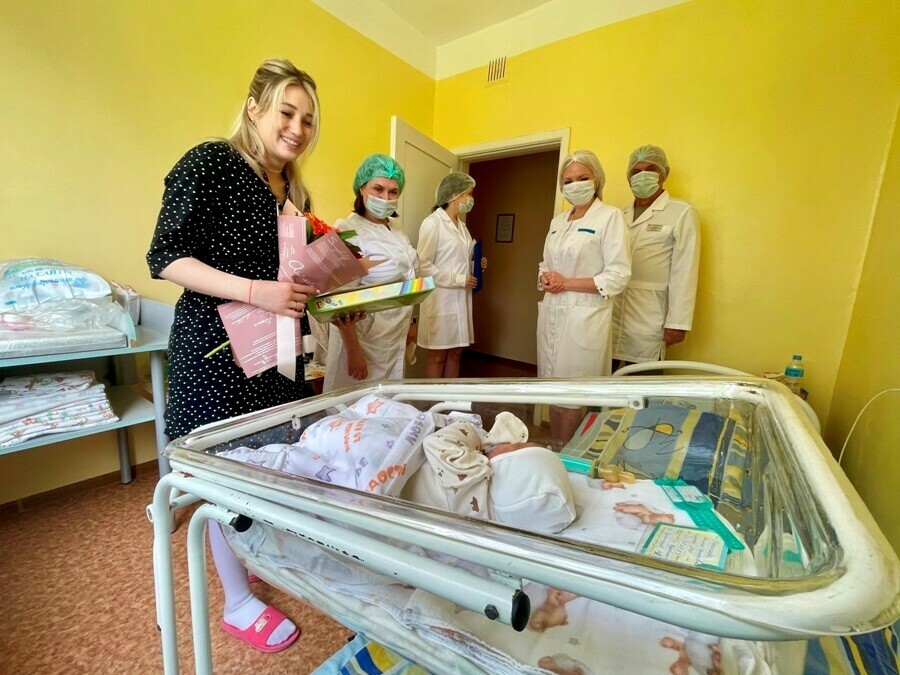Есения Алиса Мирон в День рождения Благовещенска на свет появились 7 малышей