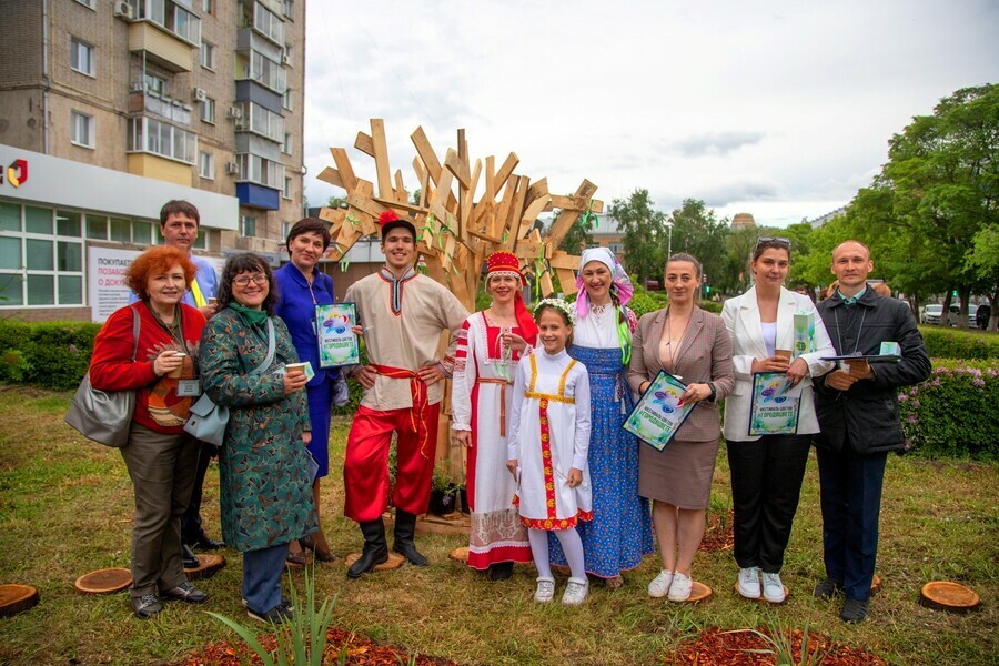 Тема дружбы России и Китая стала одной из главных на Фестивале цветов в Благовещенске