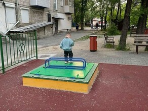 Суровое детство в Свободном в соцсетях обсуждают песочницу закрытую на замок фото