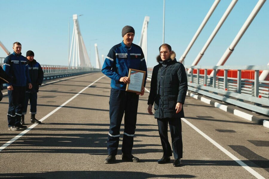 Правительственные награды вручены строителям трансграничного моста через Амур