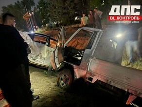 В Свободном два автомобиля оказались в яме