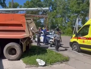 Госавтоинспекция прокомментировала ДТП в Белогорске где КамАЗ протаранил магазин 