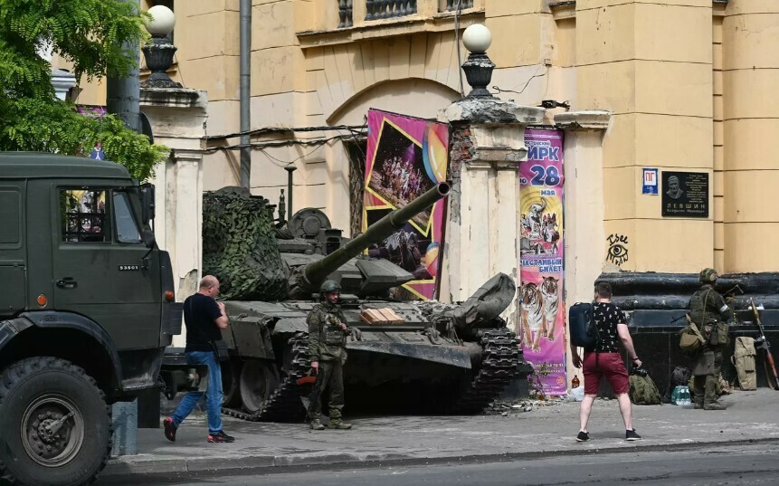 ВРостовенаДону техника Вагнера повредила более 10 000 квадратных метров дорог а под Воронежем  19 домов