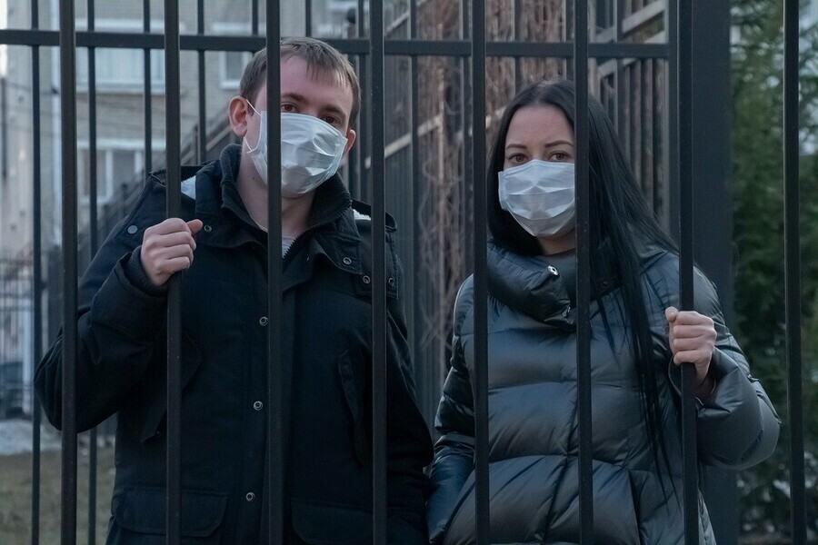 Испания повторно ввела режим ЧС и комендантский час изза COVID19