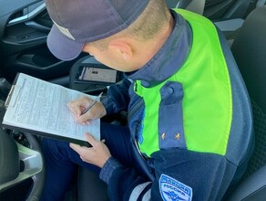 ГИБДД начала менять порядок предъявления документов при остановке на дороге