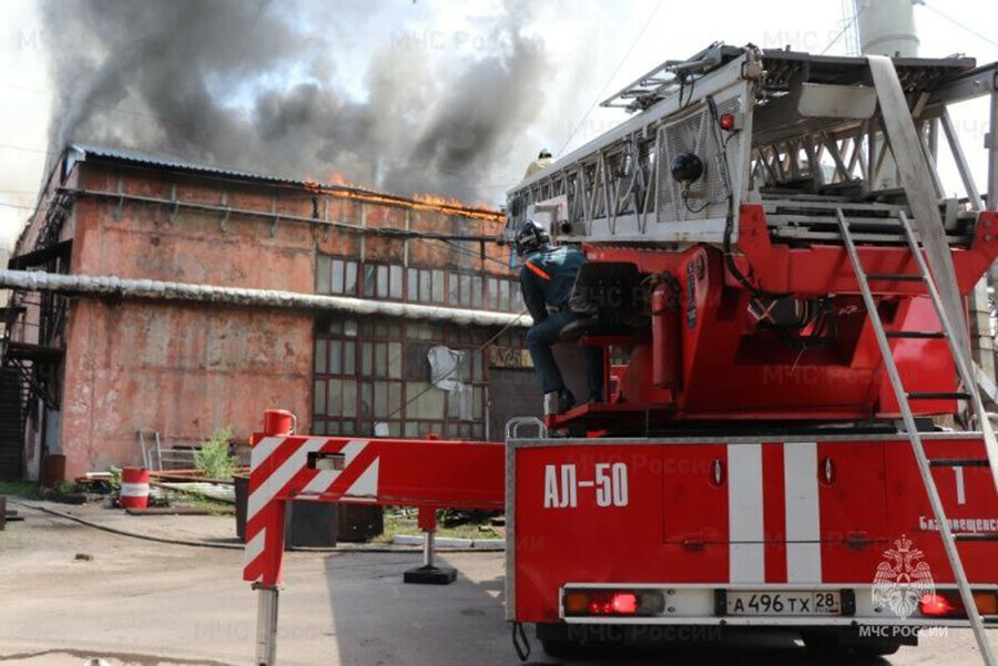 Как тушили пожар на котельной завода Амурский металлист в Благовещенске фото видео