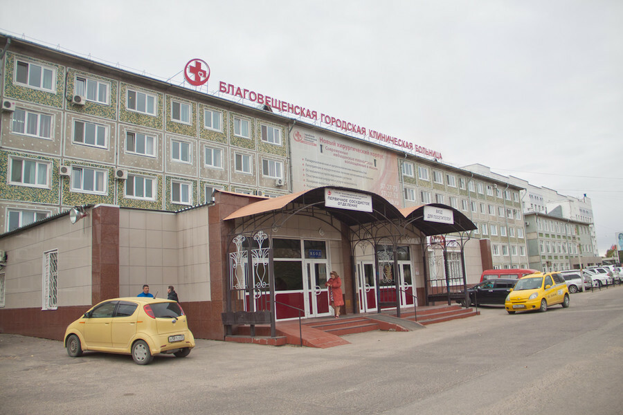 Жителя Шимановска болевшего коронавирусом будут судить за побег из больницы