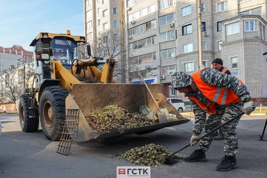 В Благовещенске начали консервировать ливневки на зимний период