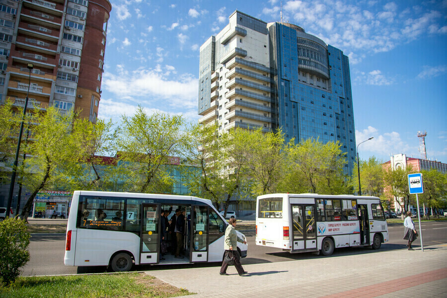 Почему в Благовещенске не запускают автобусы по Горького от Калинина до 50летия Октября