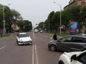 В Благовещенске при столкновении машин из автокресла вылетела годовалая девочка