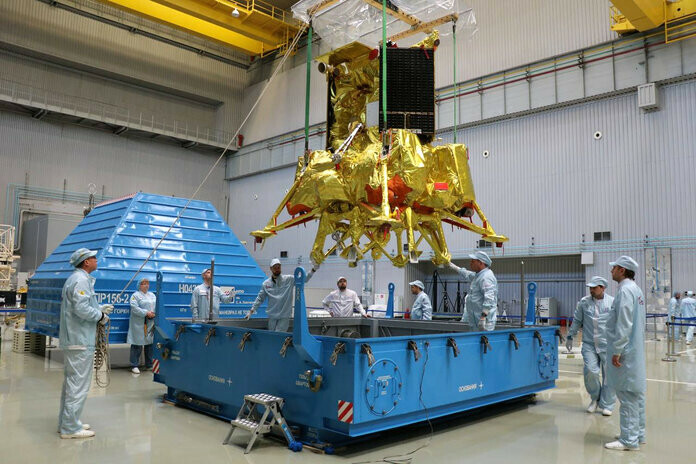 Автоматическая станция Луна25 доставлена на космодром Восточный чтобы в августе попытаться сделать мировое открытие