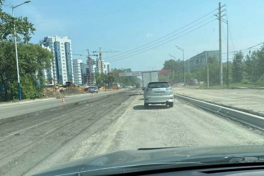 Благовещенка удивилась ремонту улицы асфальт на которой укладывали в прошлом году фото 