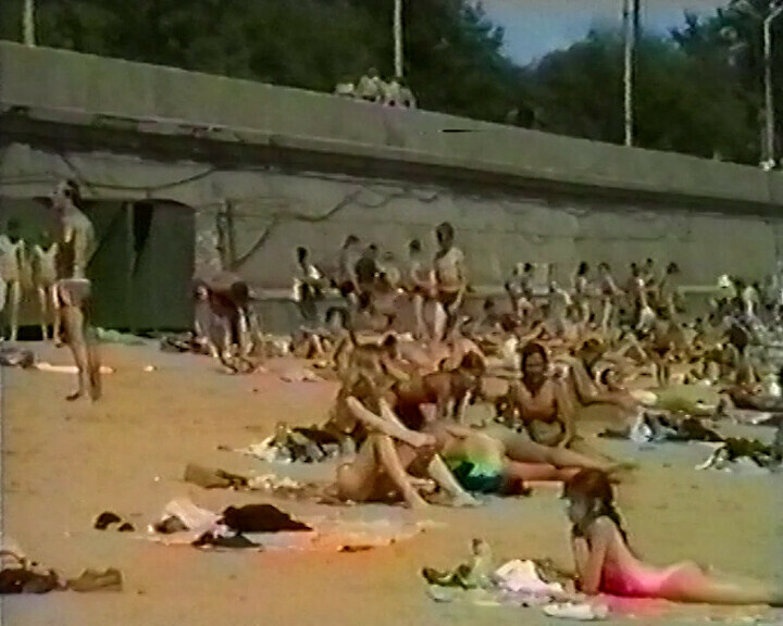 Лето на городском пляже Как отдыхали благовещенцы в 1995 году видео
