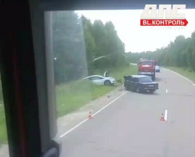Лобовое столкновение на полной скорости случилось на трассе в районе Екатеринославки