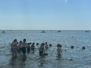 Детей госпитализировали после купания в Черном море