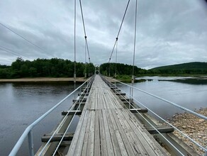 В Тынде на подвесном мосту провалились доски