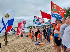 В День ВМФ амурские пловцы прошли по Зее 10километровый марафон фото