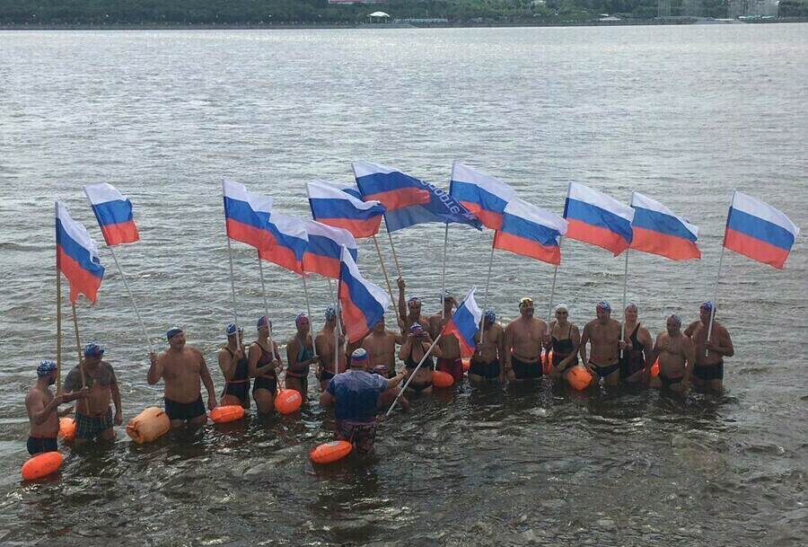 Через три дня амурские пловцы поплывут через Зею Ждут китайских спортсменов