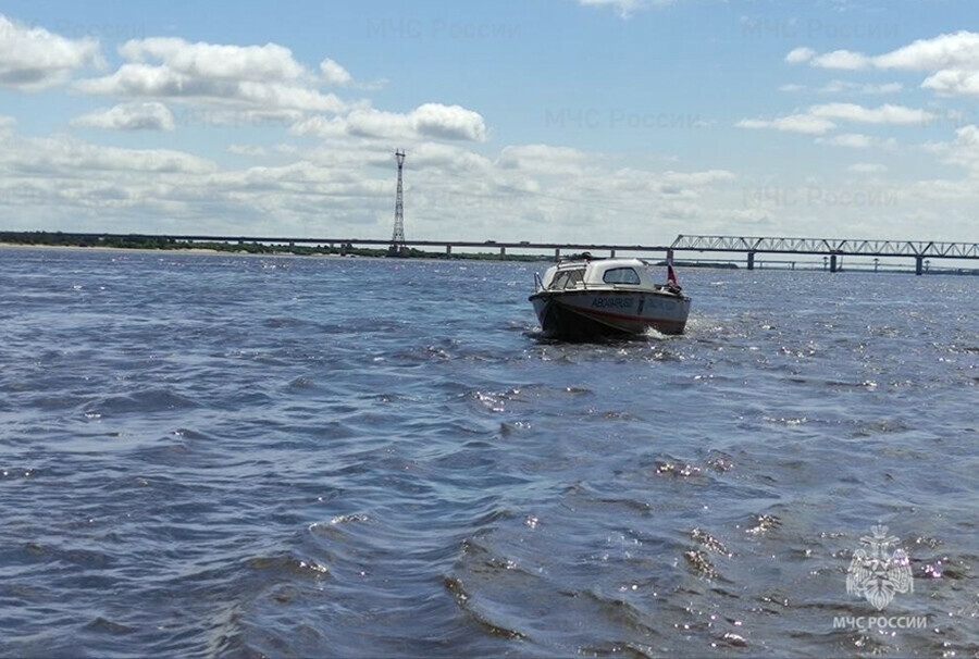 Амурский МЧС тело утонувшего в Бурейском округе подростка найдено