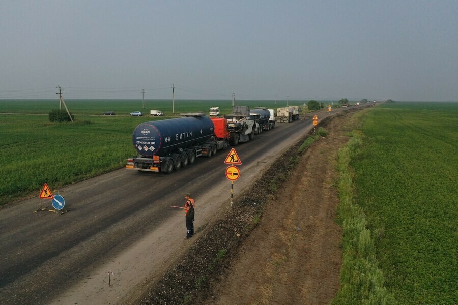 В Приамурье впервые за десятки лет основные работы по ремонту двух участков трасс завершатся к сентябрю фото