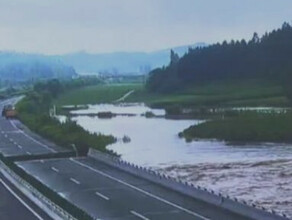 Изза ливней дорожное полотно обрушилось на скоростной дороге Муданьцзян  Харбин 