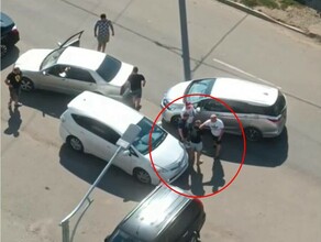 Соцсети Побили в машину затолкали Житель микрорайона Тепличный в Благовещенске стал свидетелем похищения человека