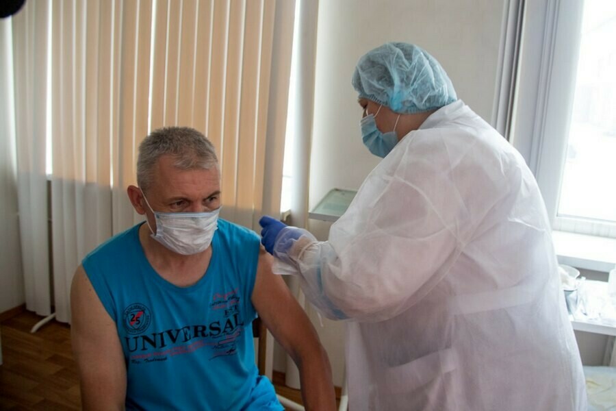 Первую партию вакцины от гриппа ожидают в Благовещенске Куда нужно обращаться за прививкой 