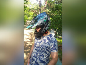 В Благовещенске объявлен в розыск мотоциклист который избил на кладбище мужчину