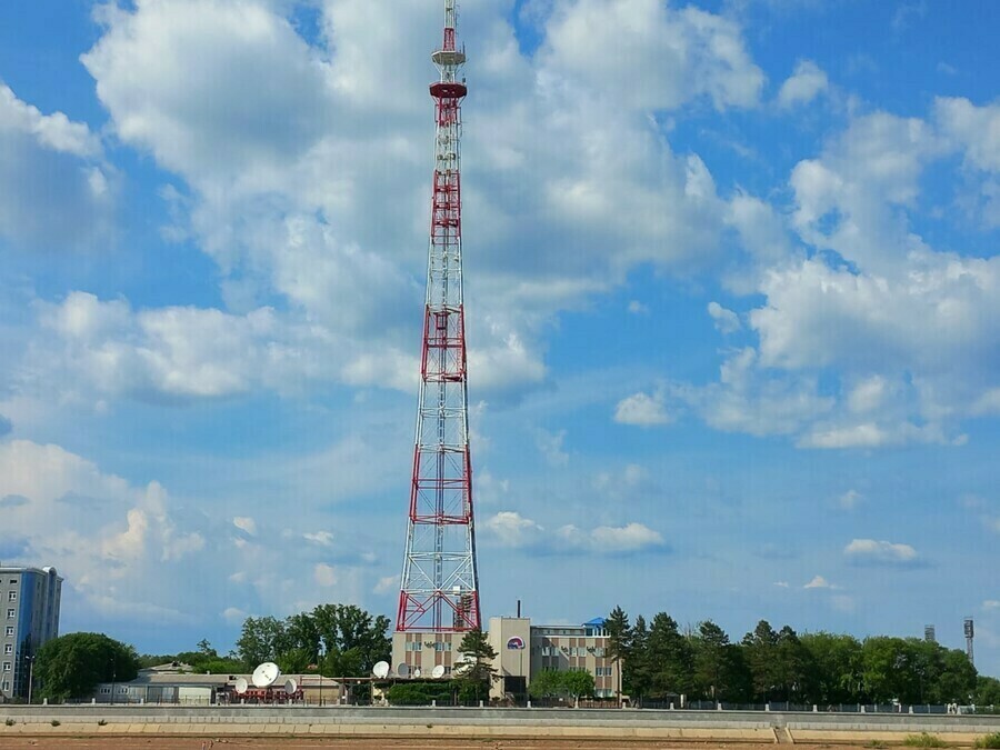 В споре по ремонту кровли радиотелевизионного центра в Благовещенске точку поставил арбитражный суд Амурской области 