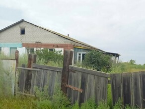 В Амурской области брошенные добротные дома зарастают бурьяном
