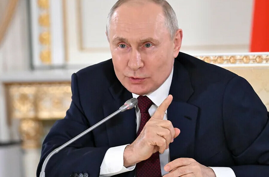 Экстренное совещание об ужесточении валютного контроля проведет Владимир Путин