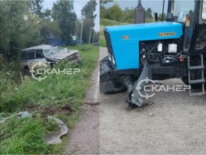 В Амурской области внедорожник попал под трактор