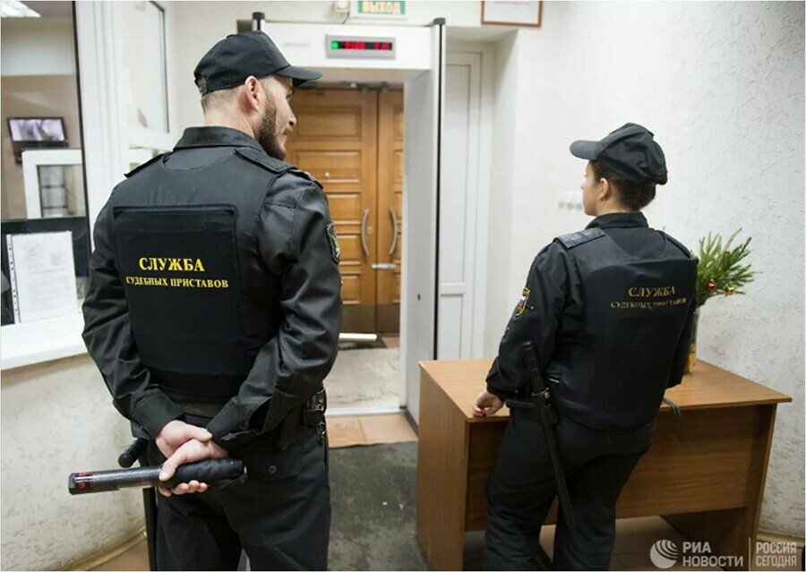Для защиты судов Минюст РФ предложил увеличить число сотрудников ФССП на 10 тысяч