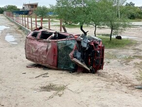 В Приамурье перевернулся автомобиль в котором было пять человек фото 