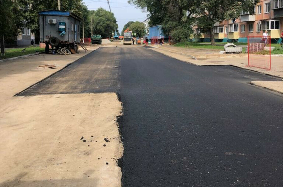 Реконструкция теплотрассы окончена дорожное покрытие восстанавливают на улице Кузнечной  