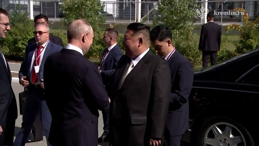 Владимир Путин на космодроме Восточный встретился с лидером КНДР Ким Чен Ыном видео 