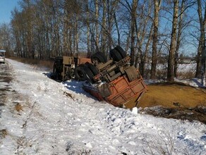 Столько сои рассыпали в Тамбовском районе произошло жесткое ДТП фото