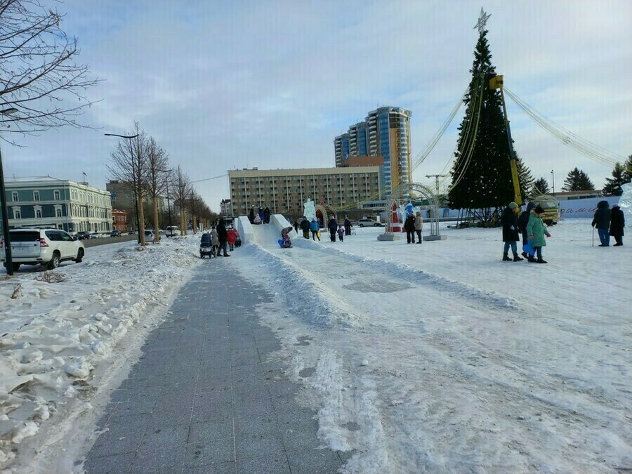 Как в прошлом году не будет Мэр ответил на опасения благовещенцев снова увидеть на главной площади некачественные горки