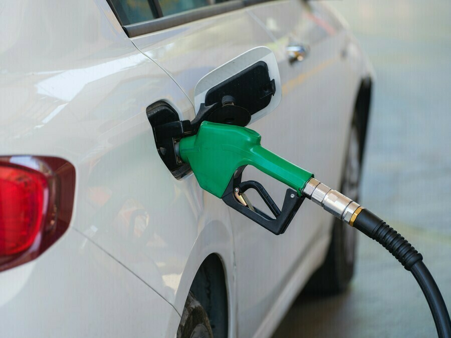 Правительство РФ готово к новым жёстким мерам если цены на бензин на АЗС не упадут