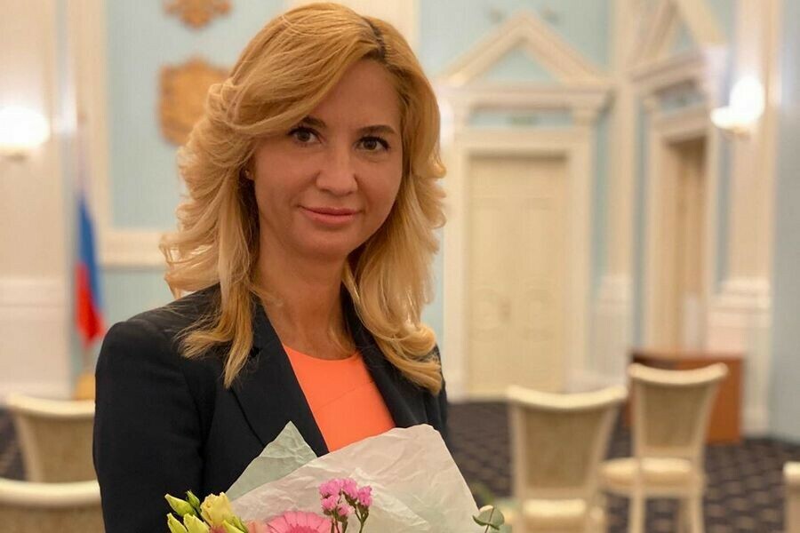 Омский губернатор отправил в отставку главу регионального минздрава после скандала с госпитализацией больных  