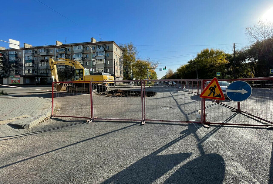 Закончить ремонт сетей водоснабжения на улице Амурской планируют к концу октября 