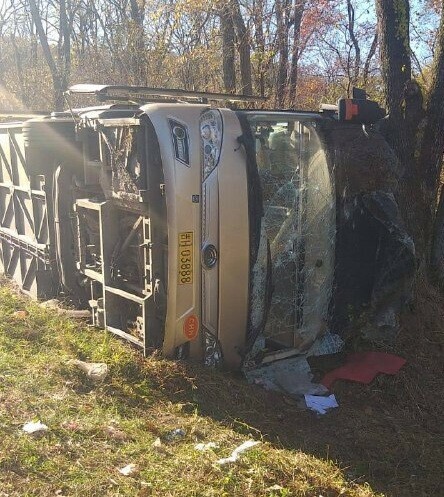 Двое погибли много пострадавших ехавший из Китая в Приморье автобус с туристами попал в жесткое ДТП