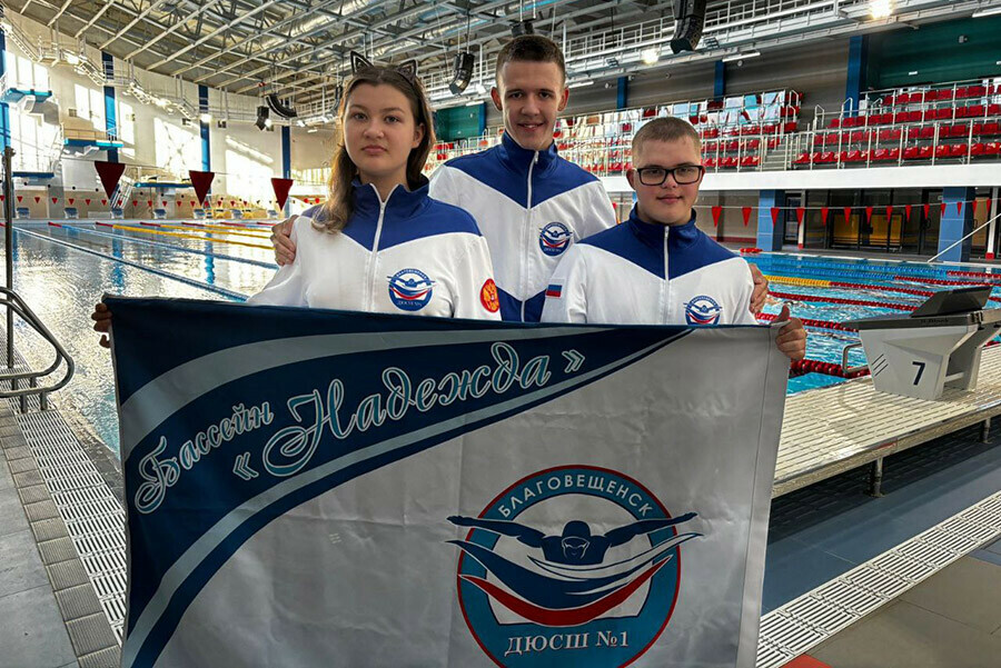 Юная благовещенская пловчиха с ОВЗ привезла медали со всероссийских соревнований