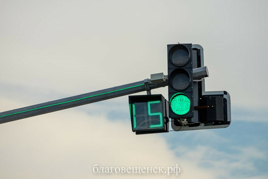 На Новотроицком шоссе монтируют видеокамеры Отключен светофор