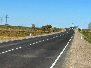 В Амурской области дорожники ликвидировали трещины и пучины на трассе которая связывает три района