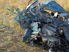 Жуткая авария в Приморье загорелись машины погибли ребенок и двое взрослых фото